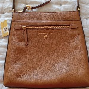 Michael Kors Jet Set Charm Crossbody